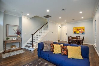 3226 Pemberton Cir Dr in Houston, TX - Building Photo - Building Photo