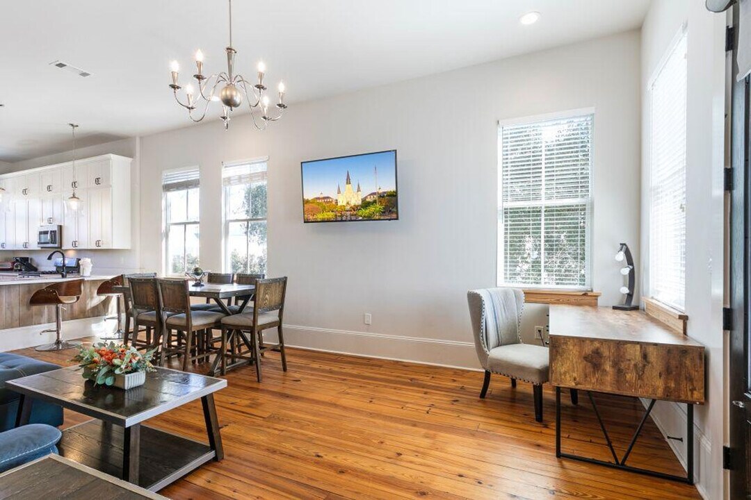 1721 Terpsichore St in New Orleans, LA - Building Photo