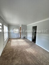 305 E Everettdale Ave in Lansing, MI - Building Photo - Building Photo