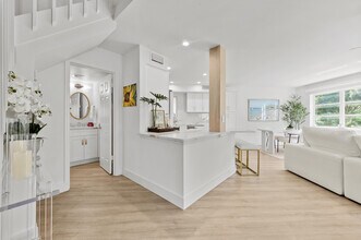 288 Seabreeze Cir in Jupiter, FL - Foto de edificio - Building Photo