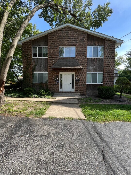 1606 N 2nd St in Edwardsville, IL - Building Photo