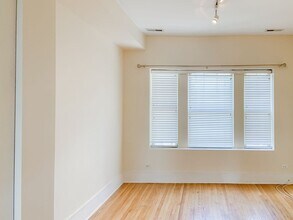 3453 N Wolcott Ave, Unit 3 in Chicago, IL - Foto de edificio - Building Photo