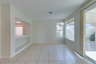 273 Jubilee Rd in Henderson, NV - Building Photo - Building Photo