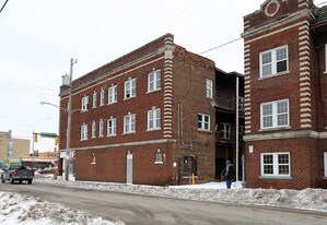 Shaker Square Towers in Cleveland, OH - Foto de edificio - Building Photo