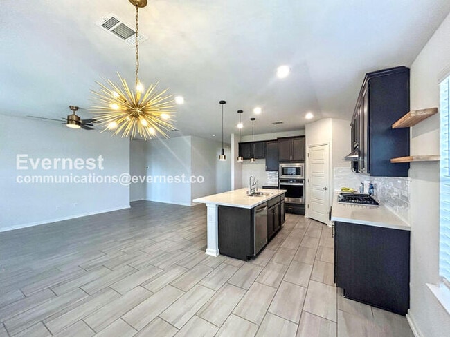 12002 Benetto Aly in San Antonio, TX - Building Photo - Building Photo