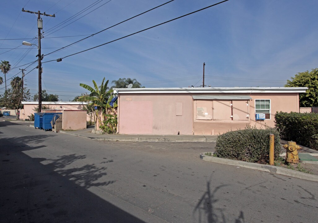 1200 N Placentia Ave in Anaheim, CA - Building Photo