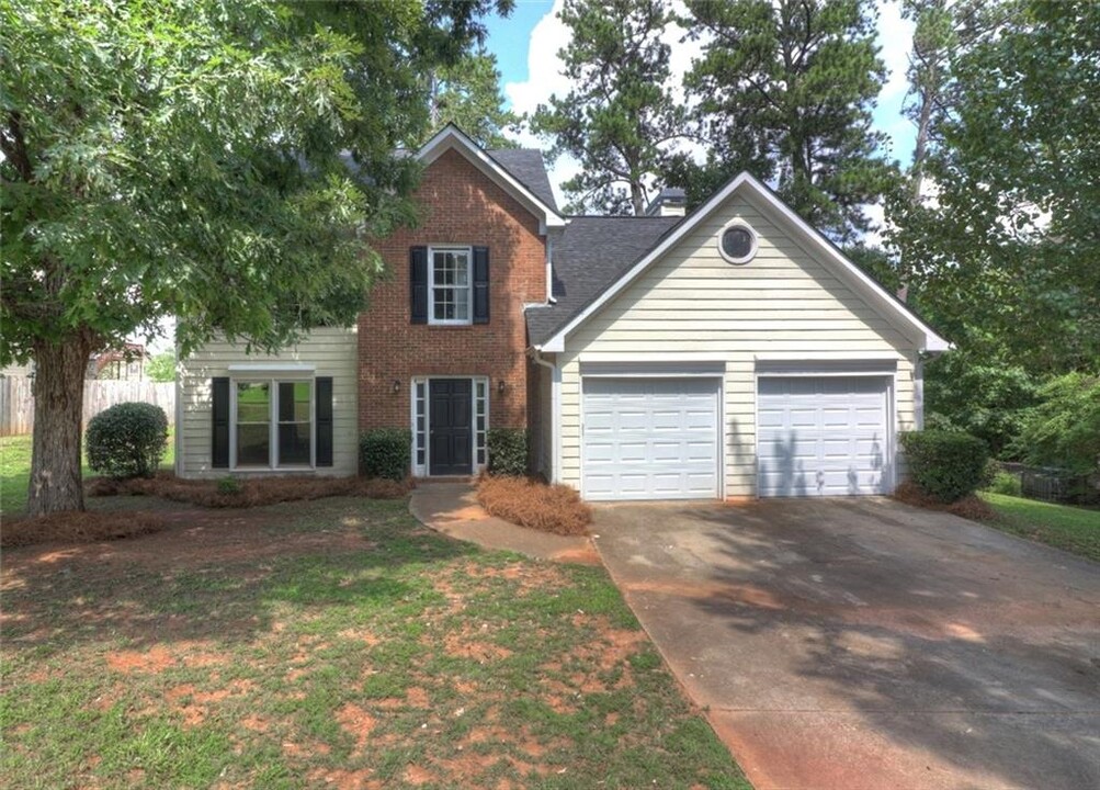 3461 Rock Creek Dr in Rex, GA - Building Photo