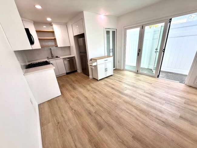 property at 4709 Maybank Ave