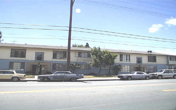 11420 Oxnard St in North Hollywood, CA - Building Photo - Building Photo