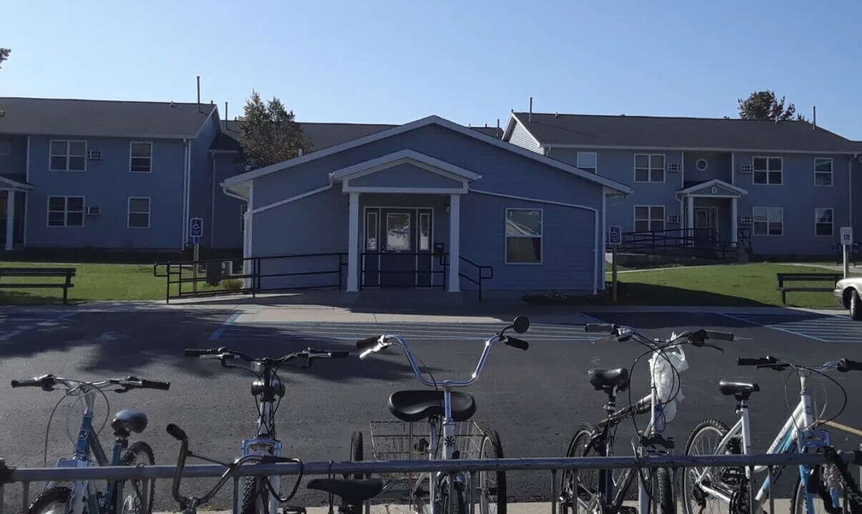 903 Portage St in Houghton, MI - Building Photo