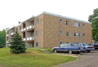 Preservation Project - Pierce Butler in St. Paul, MN - Foto de edificio - Building Photo