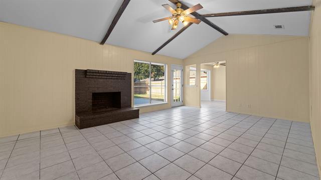 1529 Leicester St in Garland, TX - Building Photo - Building Photo