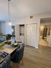 1455 W 31st St, Unit B2 in Hialeah, FL - Building Photo - Building Photo