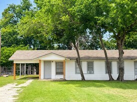 300 Delmar Ct, Unit 12 in Fort Worth, TX - Building Photo