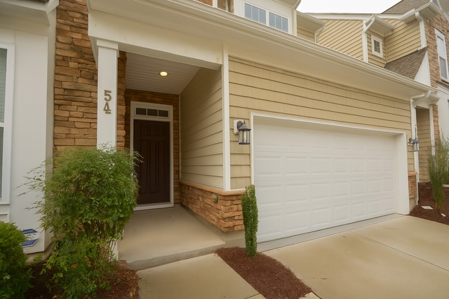 542 Finnbar Dr in Cary, NC - Foto de edificio - Building Photo