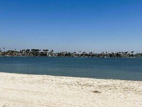 6623 E Ocean Blvd in Long Beach, CA - Building Photo - Building Photo