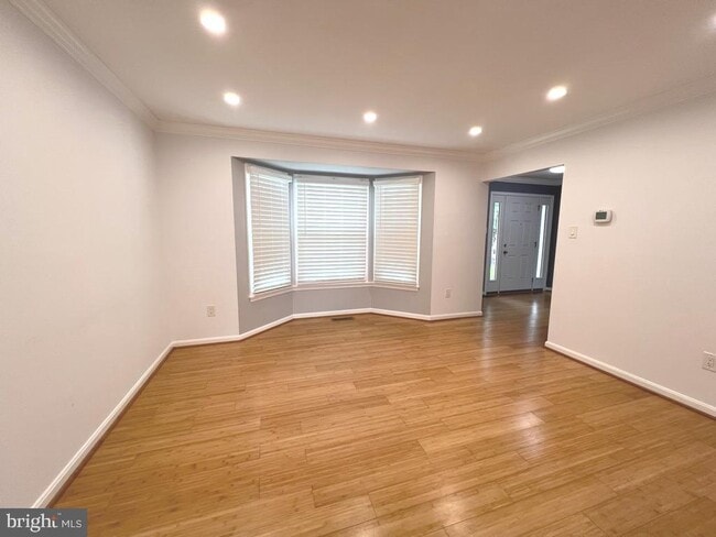 8519 Wheatfield Way in Ellicott City, MD - Building Photo - Building Photo
