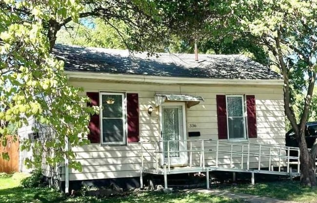 property at 336 E Wolcott St