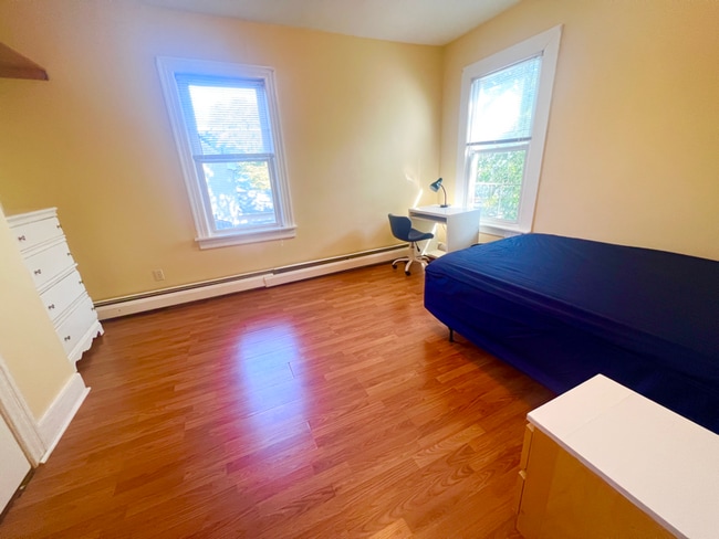 206 California Ave in Providence, RI - Building Photo - Building Photo