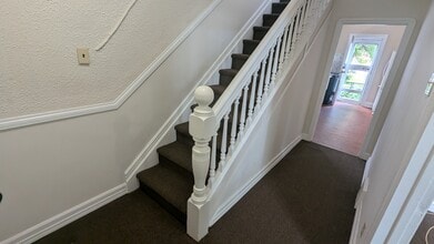 147 Inkster Blvd in Winnipeg, MB - Building Photo - Building Photo