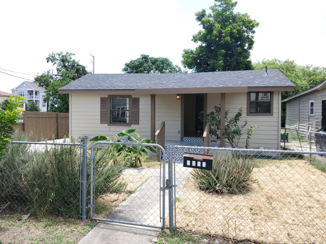 property at 1822 Hays St