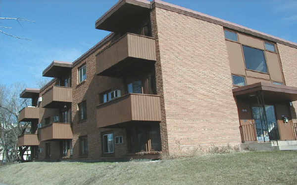 Marshall Student Housing Co-op in Minneapolis, MN - Foto de edificio - Building Photo