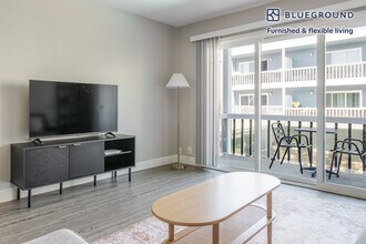 2019 Shore Line Dr in Alameda, CA - Building Photo - Building Photo