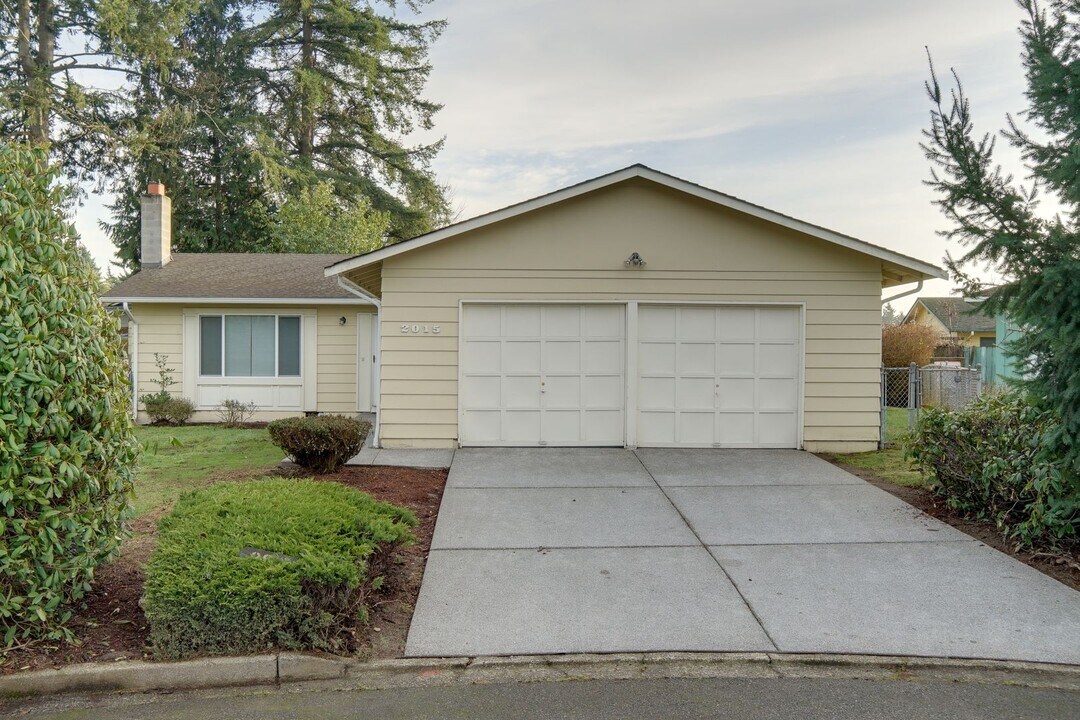 2015 S 301st St in Federal Way, WA - Building Photo