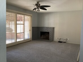 3771 E Swift Ave in Fresno, CA - Building Photo - Building Photo