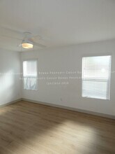 1061 Cerritos Ave in Long Beach, CA - Building Photo - Building Photo