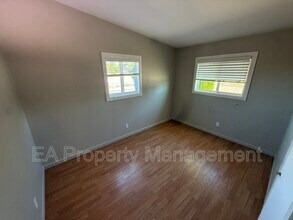 725 Marcella St NE in Albuquerque, NM - Building Photo - Building Photo