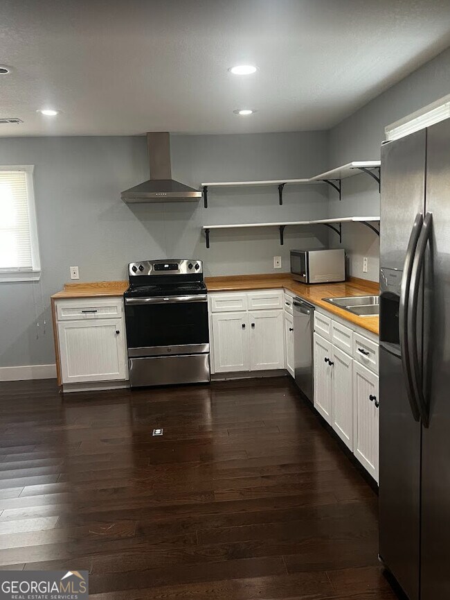 582 Benson St in Hartwell, GA - Building Photo - Building Photo