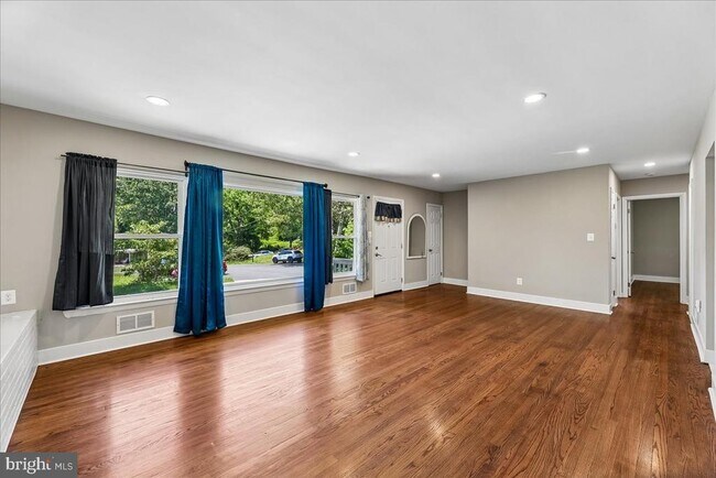 property at 3102 Romaine Ct