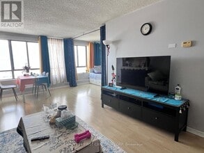 570 Proudfoot Ln in London, ON - Building Photo - Building Photo