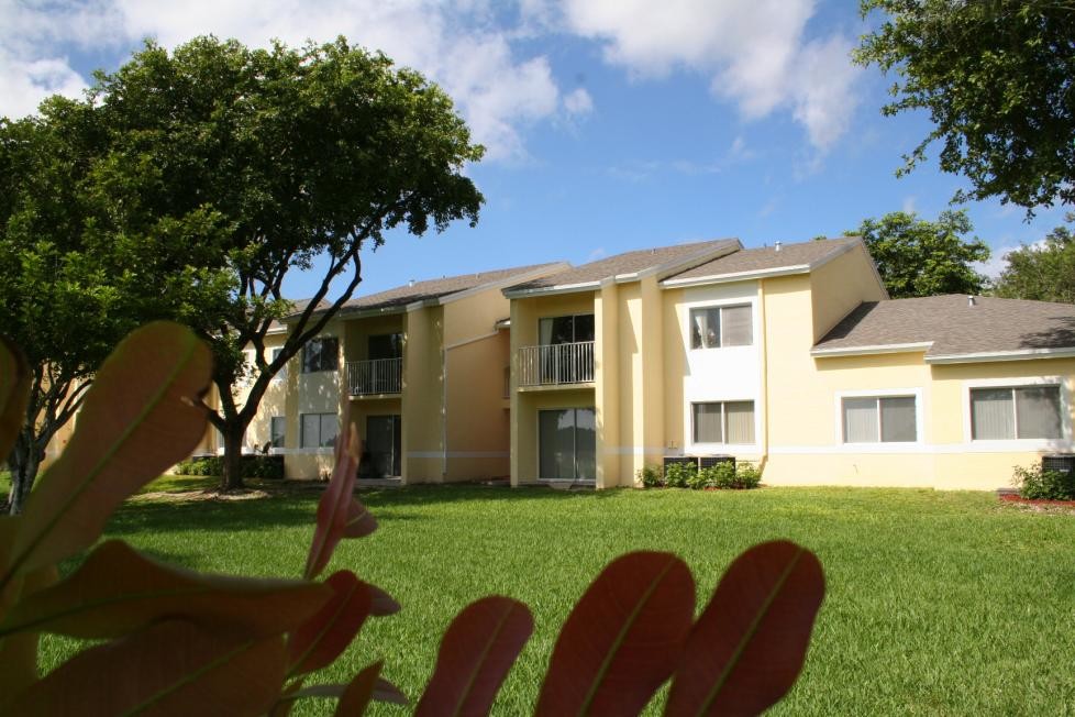 Riverwalk I Apartments in Homestead, FL - Building Photo