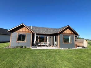 4421 Ethan Way in Bozeman, MT - Building Photo - Building Photo