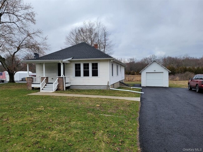 property at 712 NY-52