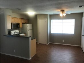 2203 Leah Cove in Austin, TX - Building Photo - Building Photo