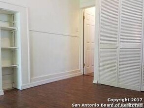 826 Erie Ave in San Antonio, TX - Foto de edificio - Building Photo