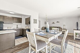 Harbour Pointe in Indianapolis, IN - Building Photo