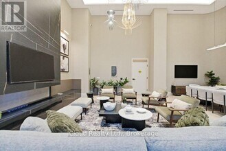 36 Olive Ave in Toronto, ON - Building Photo - Building Photo