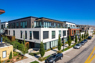 Wayzata Blu in Wayzata, MN - Foto de edificio - Building Photo