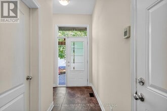 272 Broxburn Crescent in Ottawa, ON - Building Photo - Building Photo