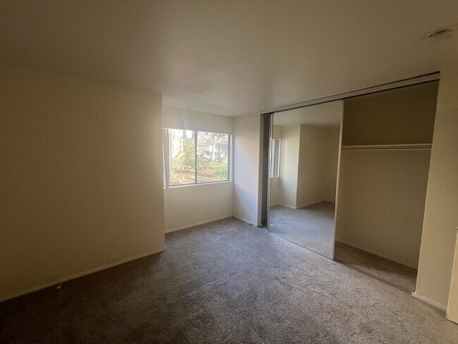 539 Woodside Oaks in Sacramento, CA - Building Photo - Building Photo