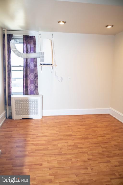 2210 E York St in Philadelphia, PA - Building Photo - Building Photo