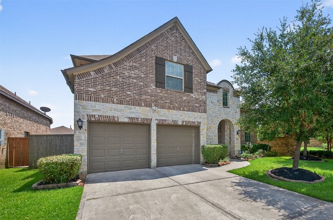 property at 9702 Lauren Briar Ln