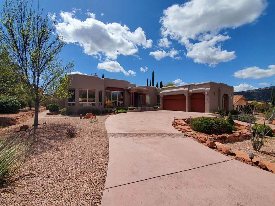 79 Ridge Rock Rd in Sedona, AZ - Building Photo