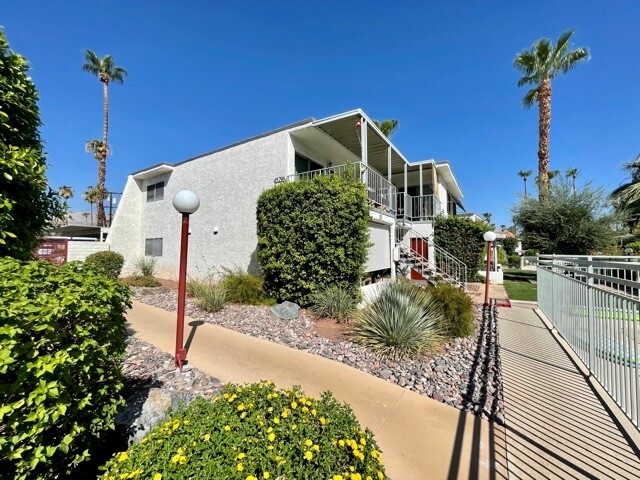 45210 Panorama Dr in Palm Desert, CA - Building Photo - Building Photo