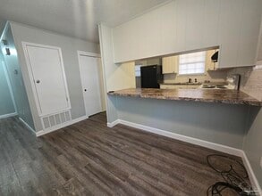 4609 Saufley Field Rd in Pensacola, FL - Building Photo - Building Photo