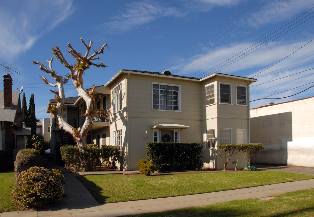 15 S Curtis Ave in Alhambra, CA - Building Photo